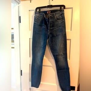 MOTHER The Stunner Ankle Fray Jean in Size 27